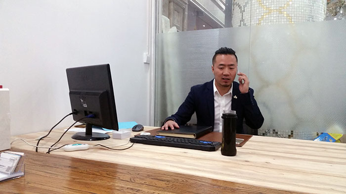 宅男视频在线观看陶瓷砖西安销售总经理夏东升